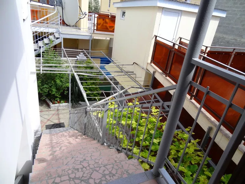 . Частный сектор "LAMBO". Кабардинка