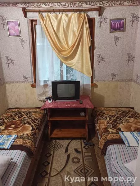 Номер «Эконом» 2-х местный. Гостевой дом Чайка. Архипо-Осиповка