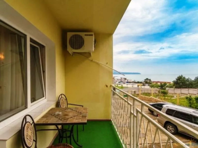 . Гостевой дом "Три сестры" в Небуге          . Небуг