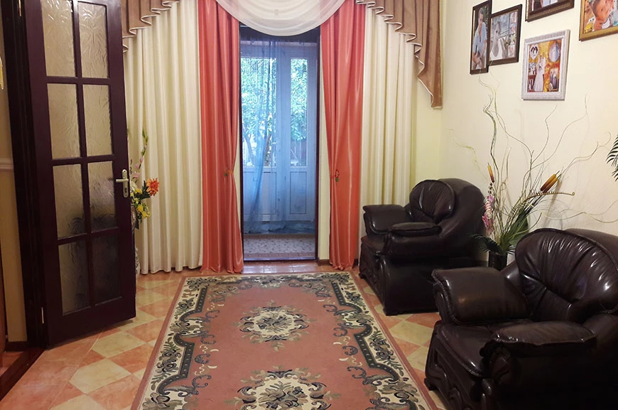 Коттедж. Гостевой дом «Медовый месяц». Саки