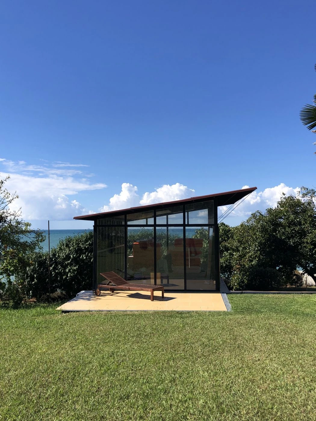 . Дом под ключ Пляжный Дом . Гудаута