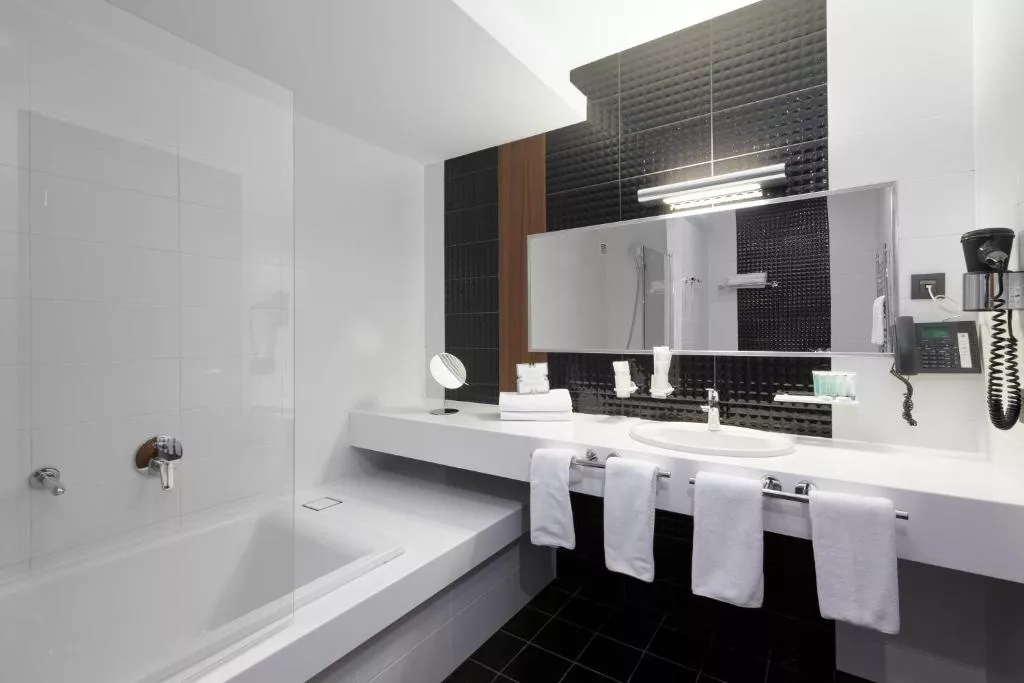 Полулюкс Коннект. Гостевой комплекс «Lavicon Hotel Collection». Небуг