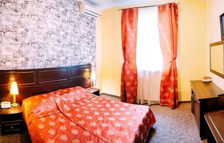 Стандартный двухместный номер. Отель «Простые вещи». Симферополь