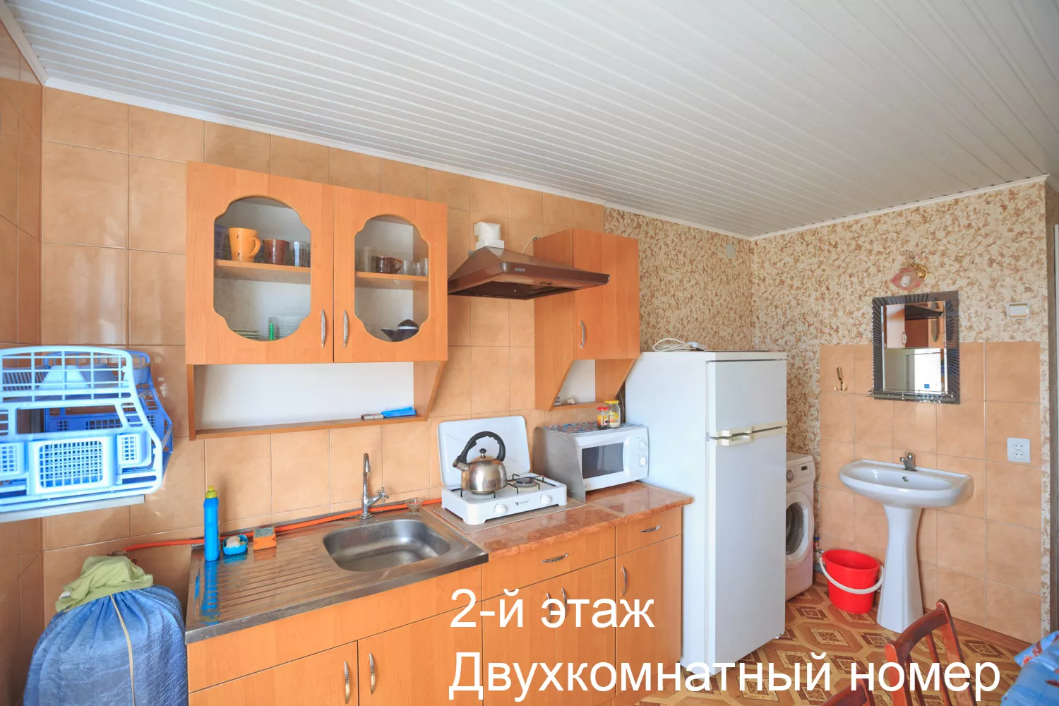 . Гостевой дом "Бирюза". Орджоникидзе . Гостевой дом "Бирюза". Орджоникидзе