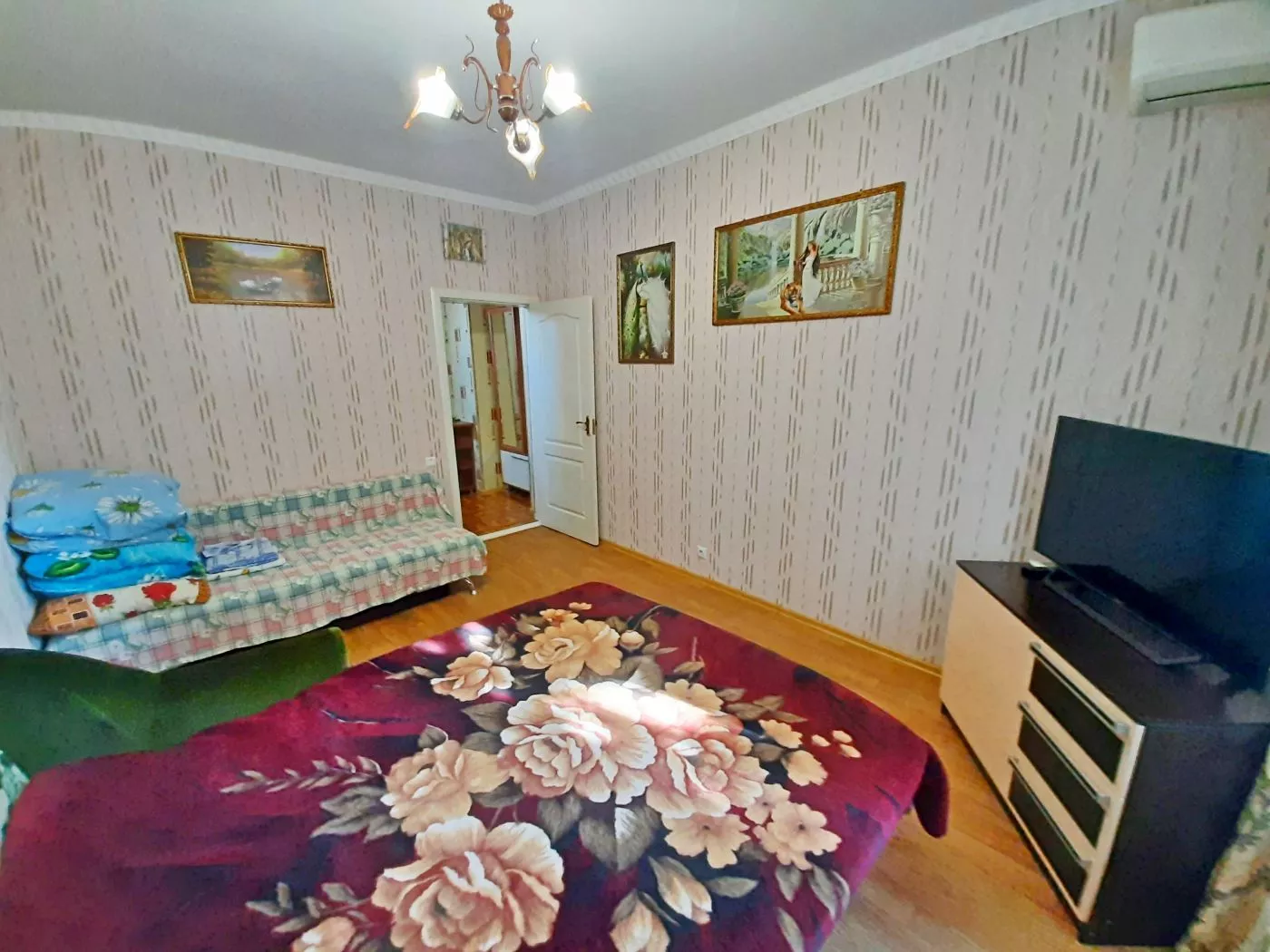 . Квартира на ул Ленина 1+трансфер. Алушта . Квартира на ул Ленина 1+трансфер. Алушта