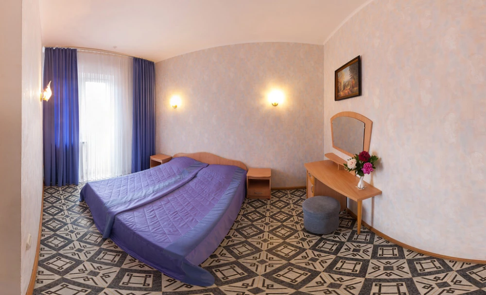 Семейный. Гостиница Владимир. Ялта