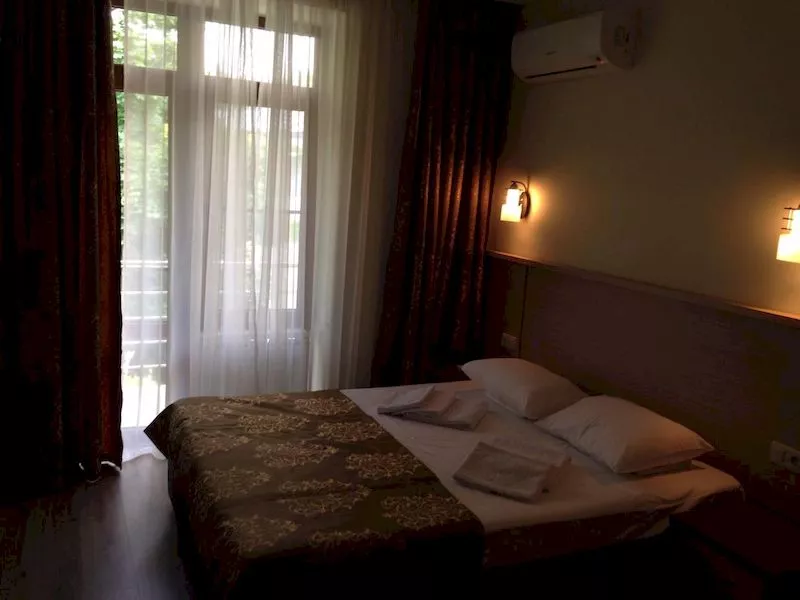 2-х местный номер Стандарт с балконом. Гостевой дом "Номер 5". Архипо-Осиповка