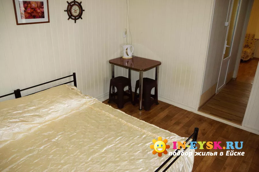 Номер - 3.  ГОСТЕВОЙ ДОМ «КСЕНИЯ». Ейск