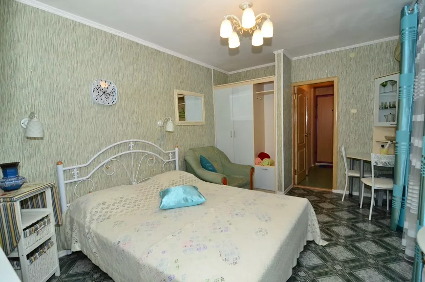 Полулюкс. Гостевой дом «Кипарис». Алушта