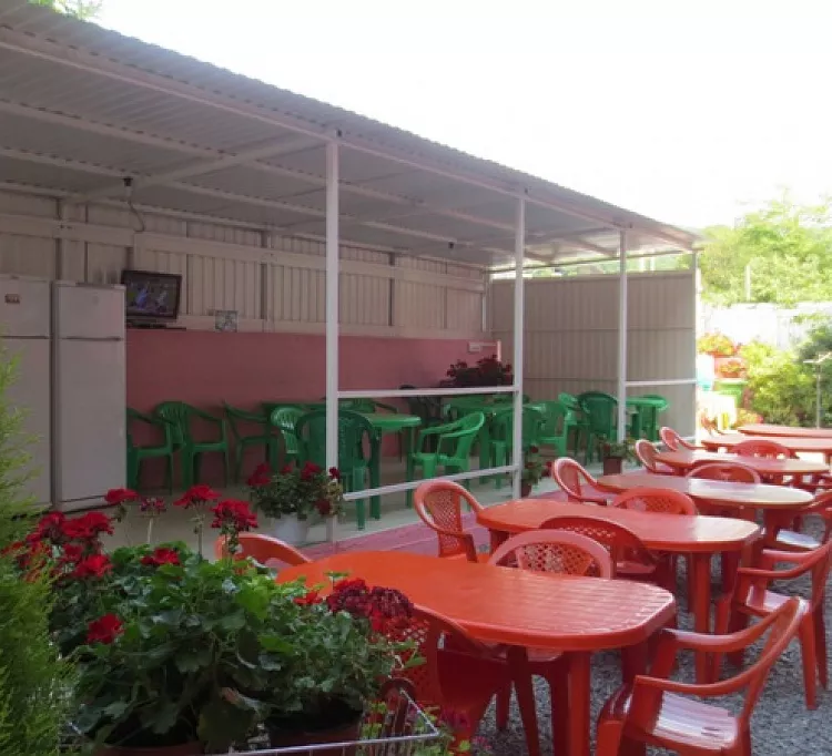 . Частный гостевой дом Розовый дом. Солоники