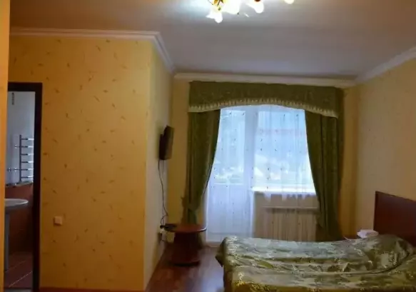 3-местный Стандарт с видом на горы. Гостиница «Эльбрус» (бывший «Минги Тау»). Домбай-гостиницы