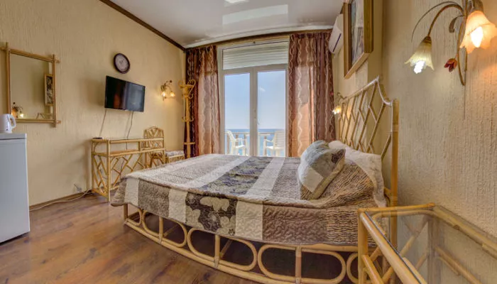 № 4А «РОТАНГ» — НОМЕР ПОЛУЛЮКС. Мини-отель "Рубензон". Утёс