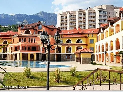 . Гостевой комплекс Комплекс апартаментов "Испанская деревня". Алупка