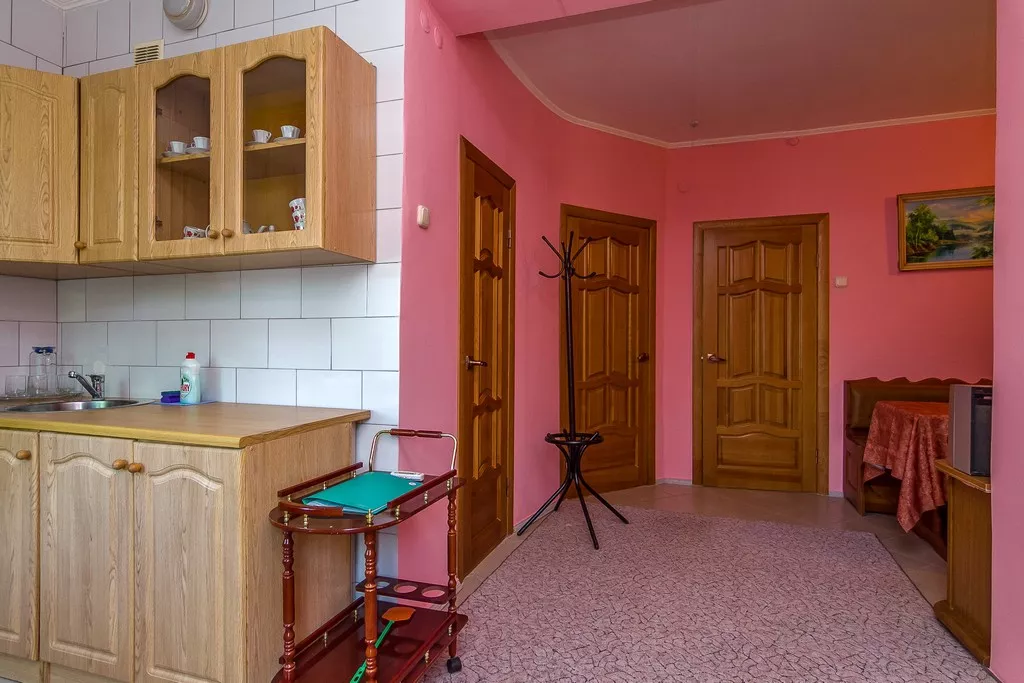 4-х мест., 3-х комнатный с кухней. Гостиница Приазовочка. Ейск