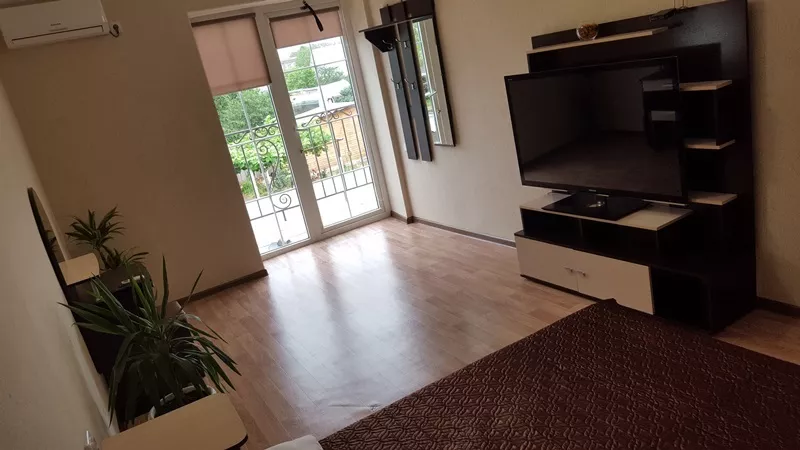 Семейный. Гостевой дом Центральный. Кучугуры