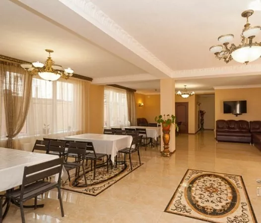 . Отель "Эльбрус" . Адлер