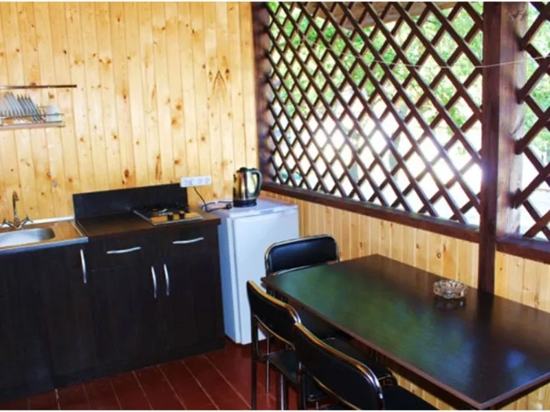 . База отдыха "Арион" с палаточным городком. Дивноморское