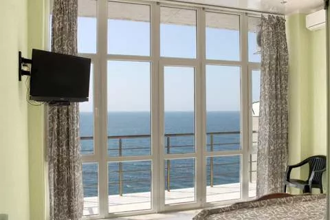 . Эллинг ЮБК «Чайка». Алупка