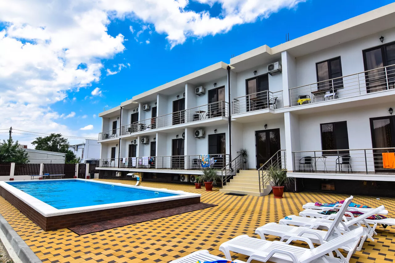 . Гостиница "Династия". Кабардинка