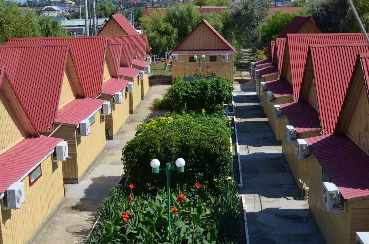 . База отдыха "ЭКОПАРК отель SUNRISE". Благовещенская