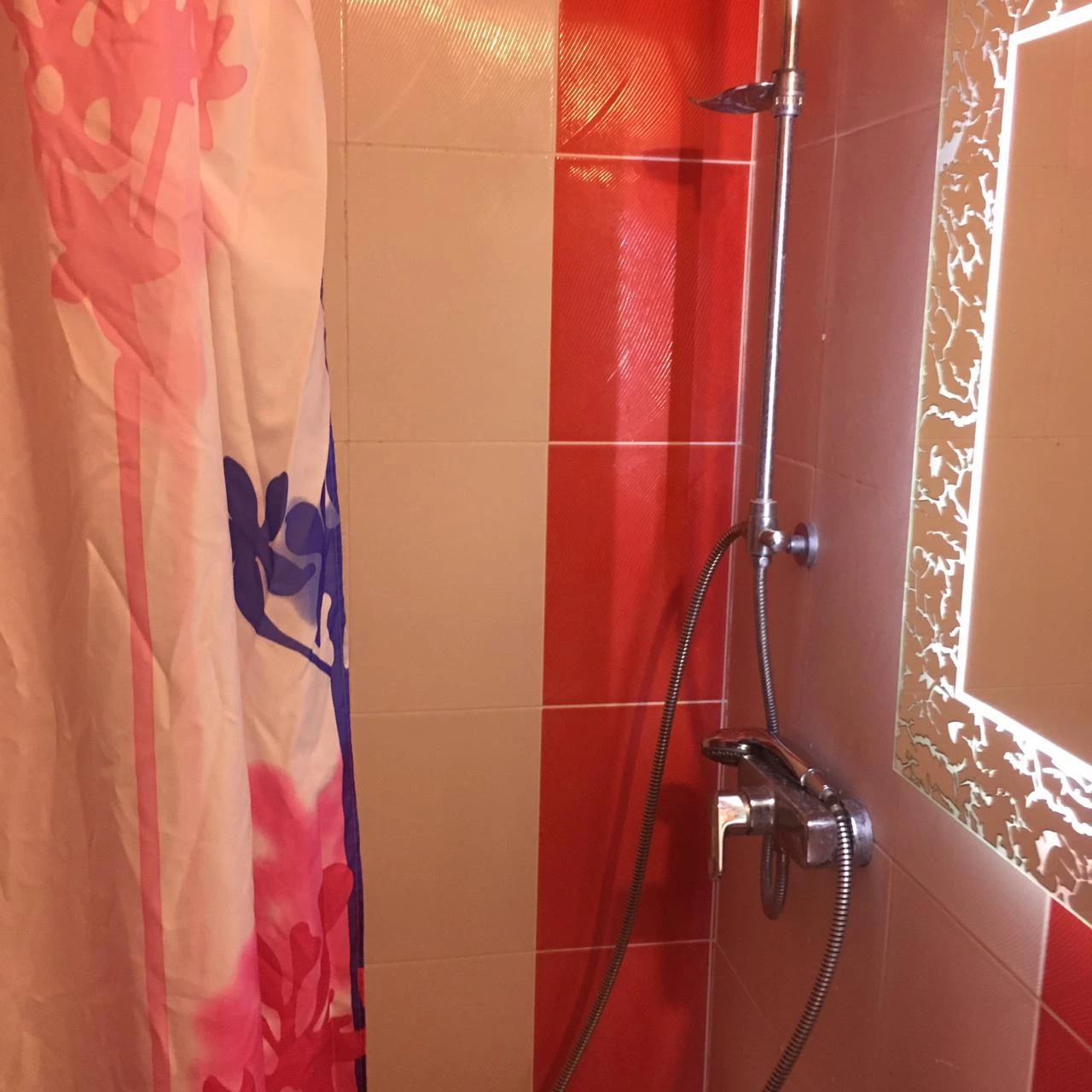 . Квартира в многоквартирном доме ЖК Корал Хаус, евро 2-х комнатная с видом на море. Квартиры в Лазаревском