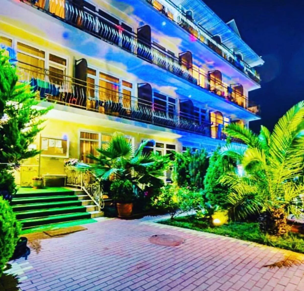 . Отель "Ибра". Лазаревское