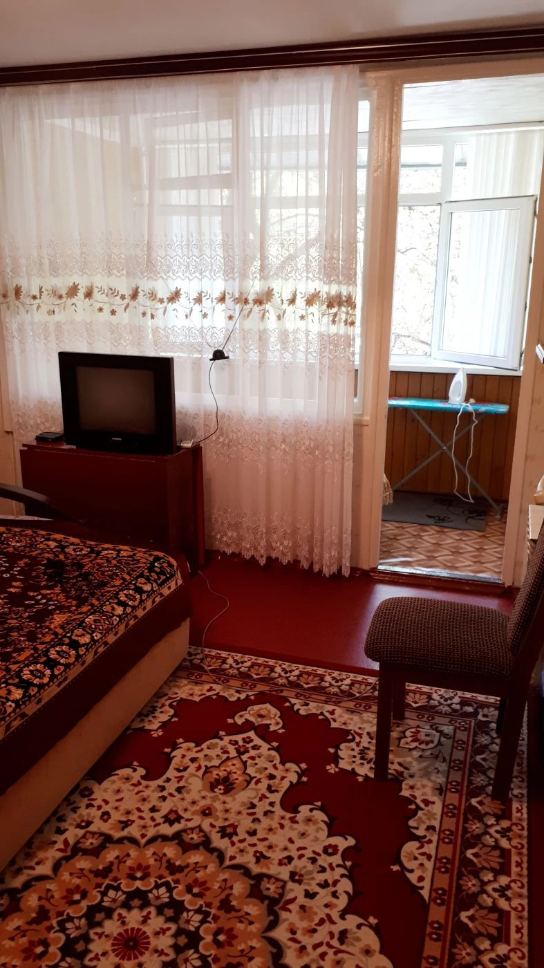 . Квартира в многоквартирном доме Двухкомнатная квартира Победы 170. Квартиры в Лазаревском