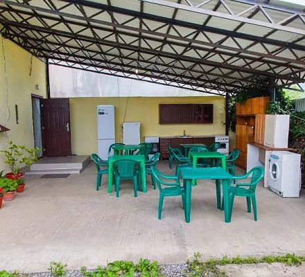 . Частный сектор "У Артема". Пицунда