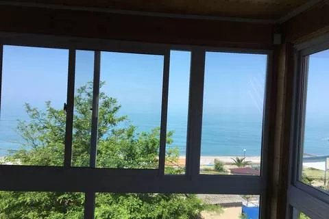 3-х местный номер с видом на море. Гостевой дом «0 метров до моря». Гагра