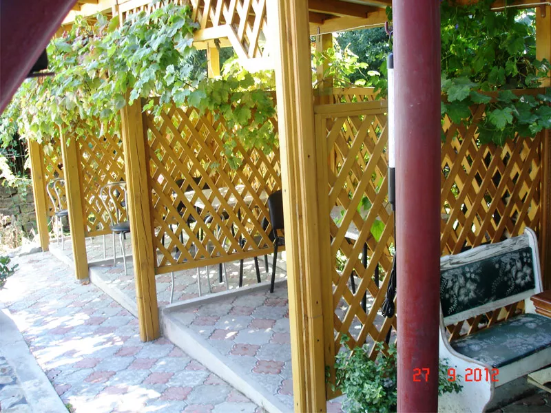 . Гостевой дом "У Леопольдовича". Малореченское