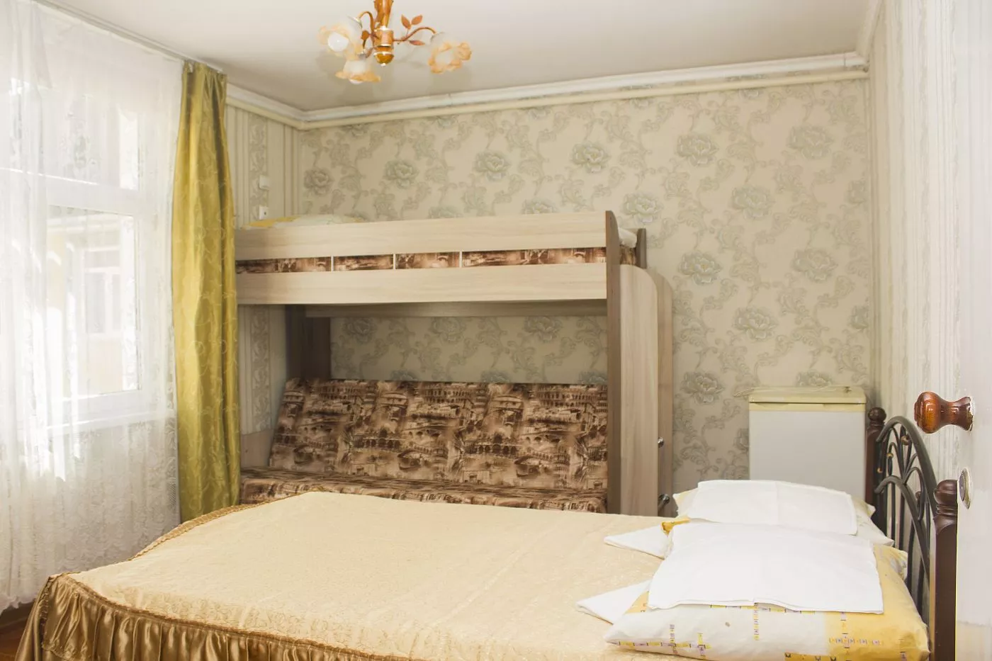 . Гостевой дом Жанетт". Адлер