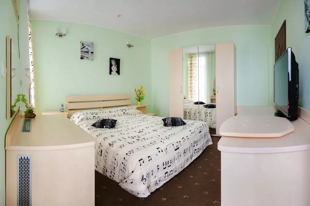 DELUXE 2. Отель "1001 ночь". Кореиз