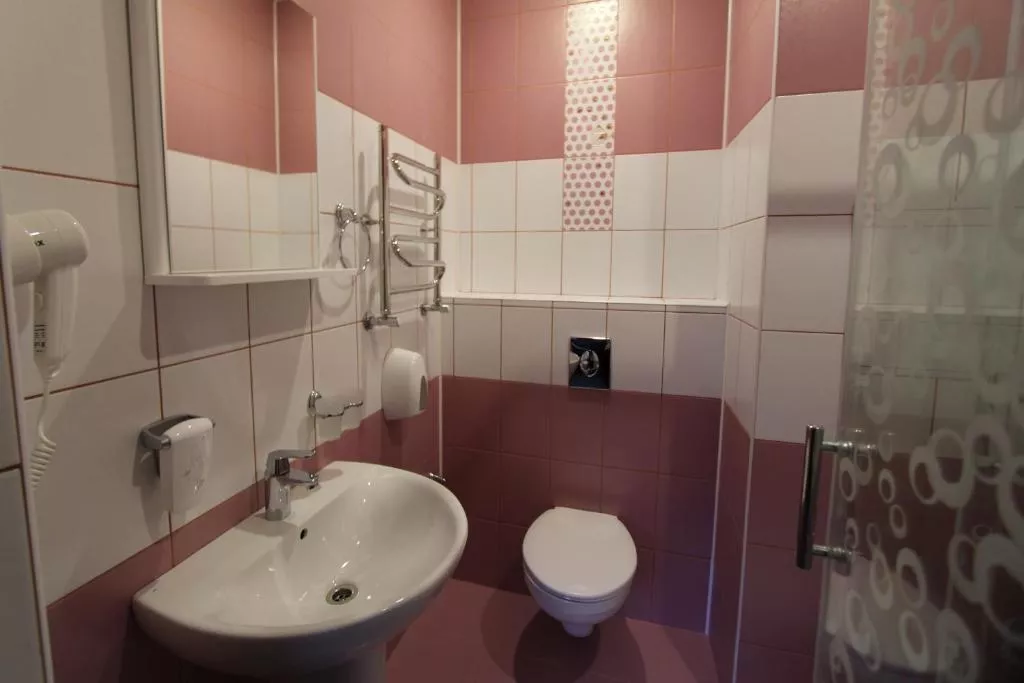 Трехместный номер с балконом отель 