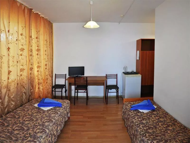 2-х местный номер. Пансионат «Черноморский». Витязево 2-х местный номер. Пансионат «Черноморский». Витязево