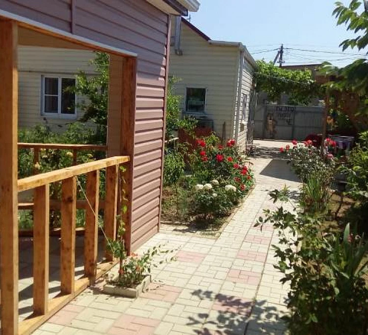 . Дом под ключ Таманская 32. Голубицкая