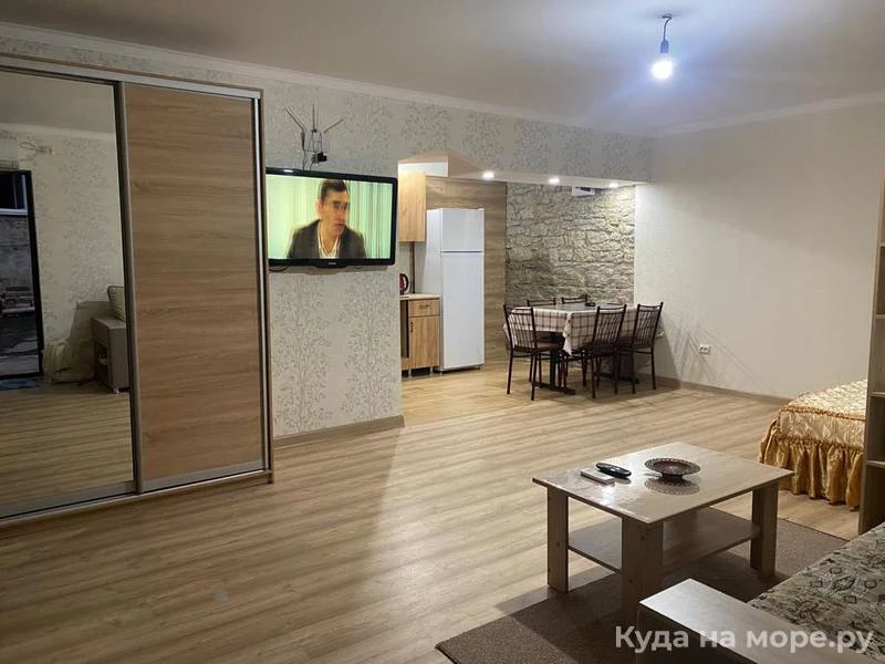 Квартира в многоквартирном доме Абазинская 35