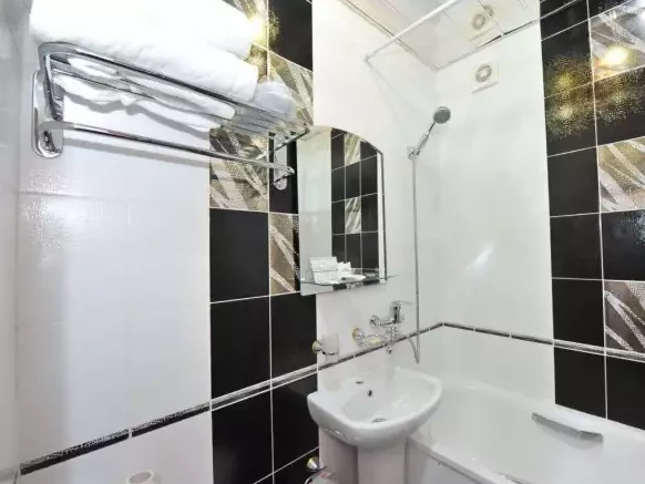 «Люкс» однокомнатный (Главный корпус). Гостиница «Кристалл». Домбай-гостиницы