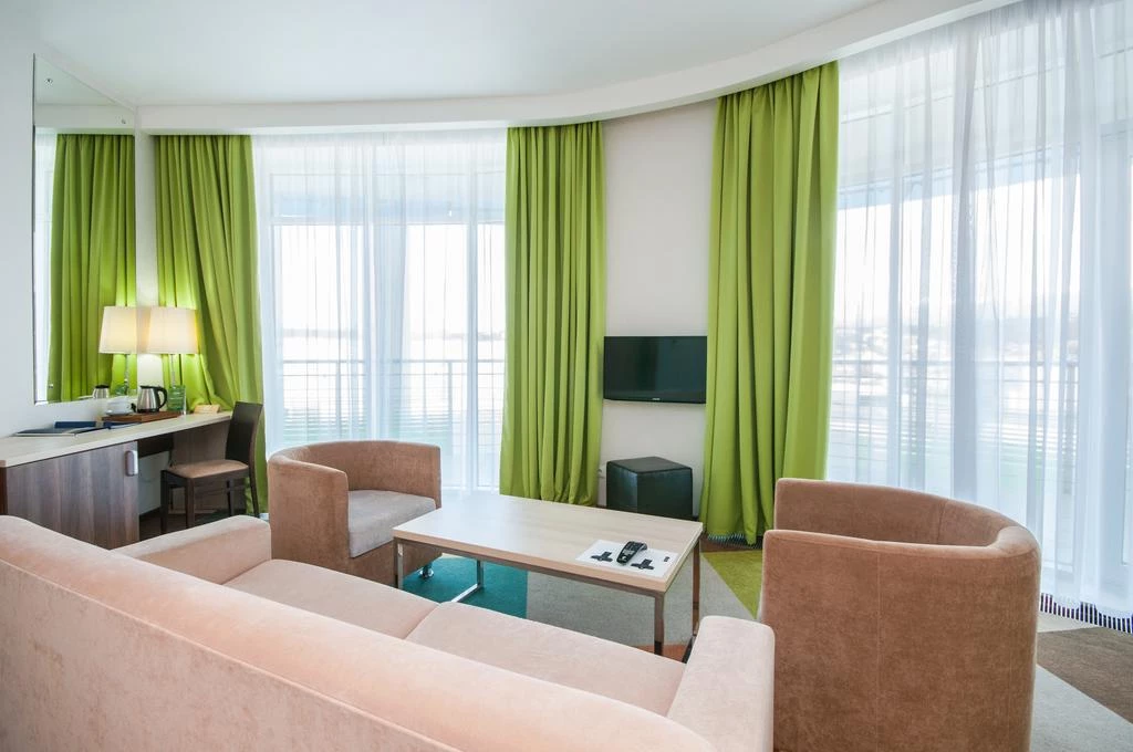 Полулюкс. Отель Омега Сириус Парк. Адлер