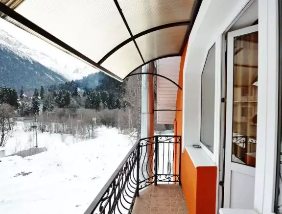 2-х местный «Стандарт». Отель «Каприз». Домбай-гостиницы