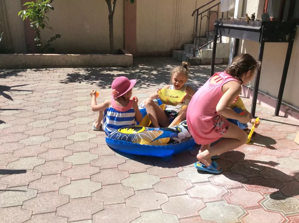 . Частный сектор "Каприз". Вардане