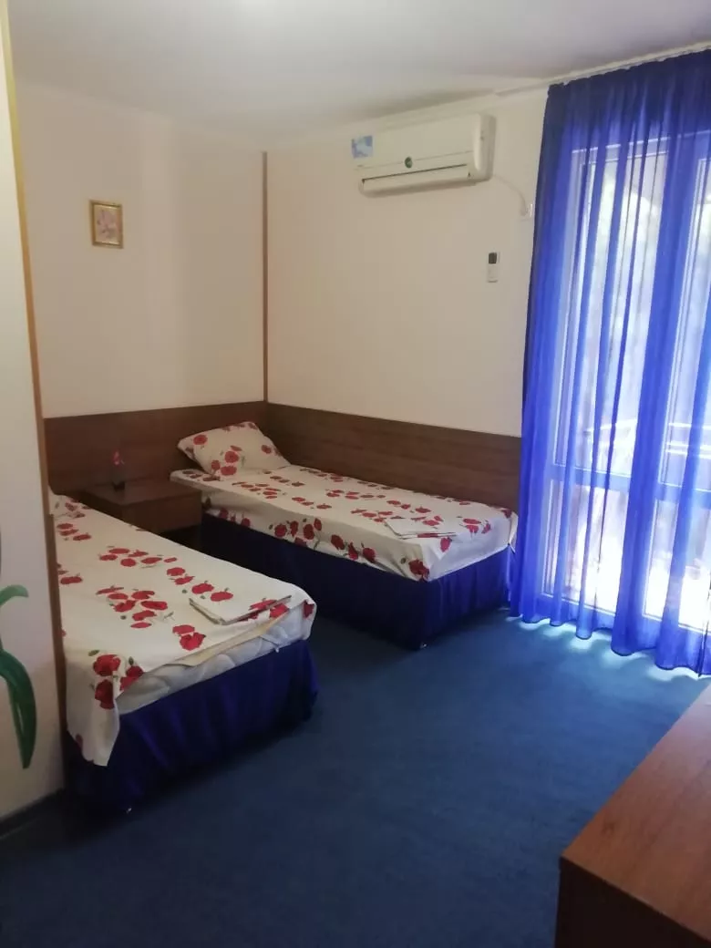 . Гостевой дом "СемьЯ". Геленджик