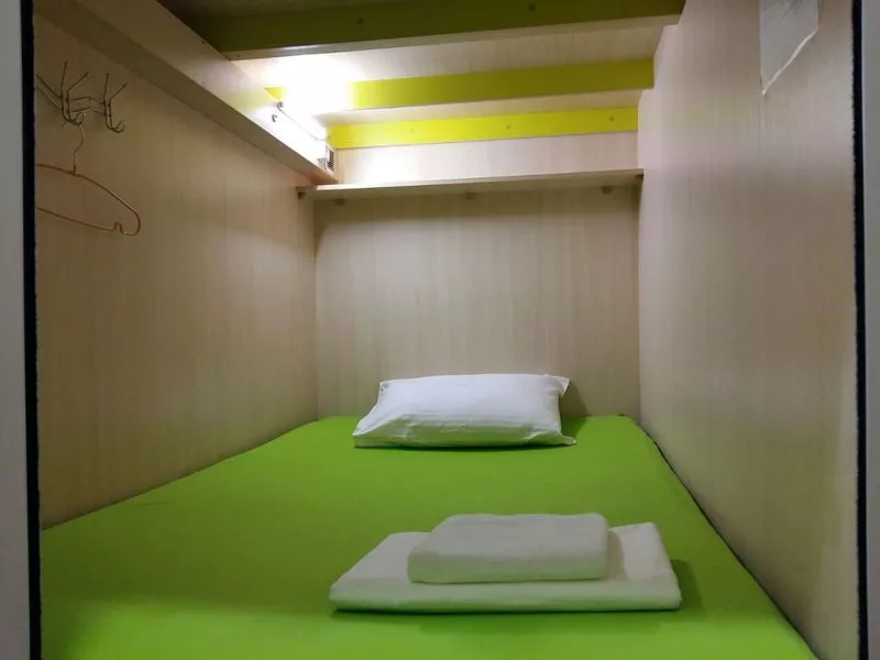 Капсула стандарт. Хостел Капсульный отель Лайм. Ялта