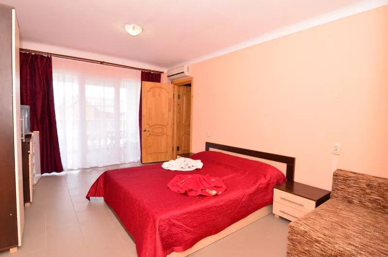 4-местный 2-комнатный стандарт. Пансионат Del Mar. Штормовое 4-местный 2-комнатный стандарт. Пансионат Del Mar. Штормовое