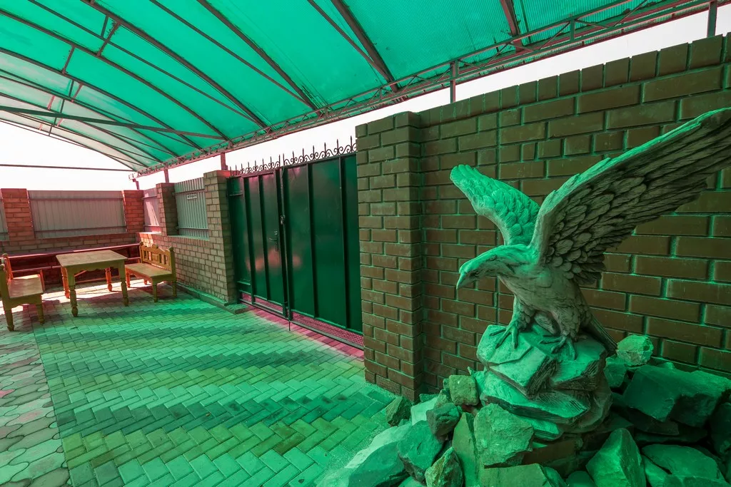 Отдельно стоящий 2-х этажный коттедж. Гостиница Приазовочка. Ейск