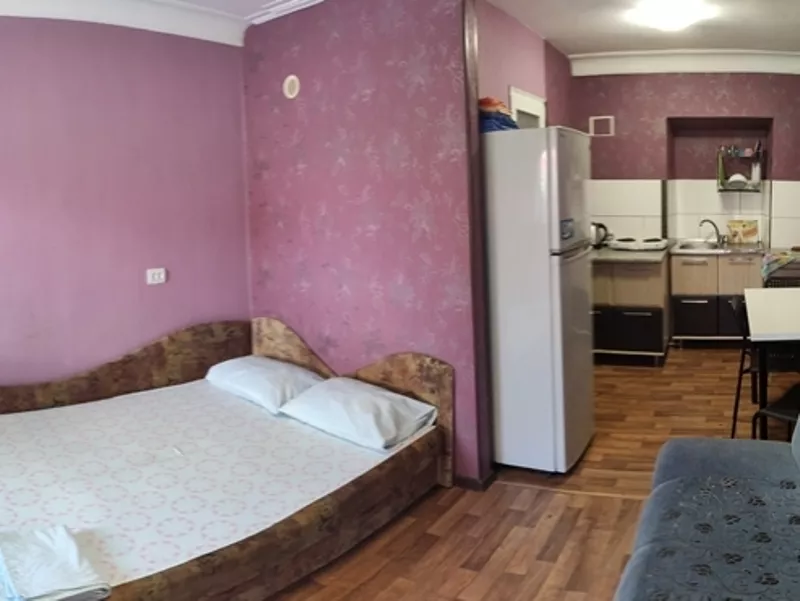 . Частный сектор " В парке ". Севастополь