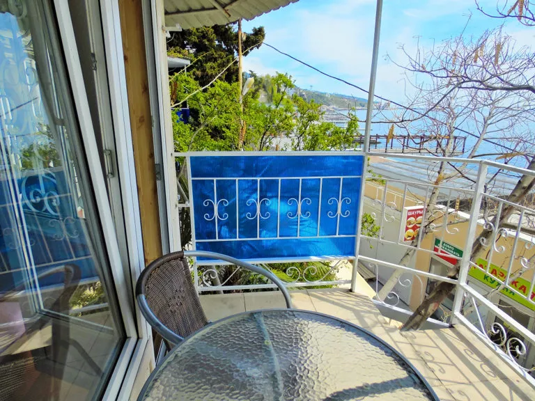 . Частный гостевой дом Дворик у причала. Ялта