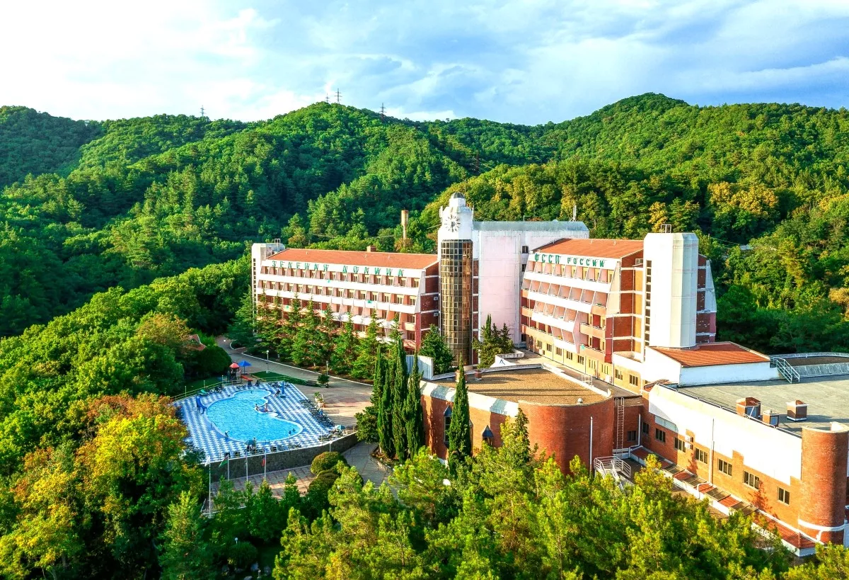 . Санаторий ФГАУ «Санаторий ФССП России «Зелёная долина». Ольгинка