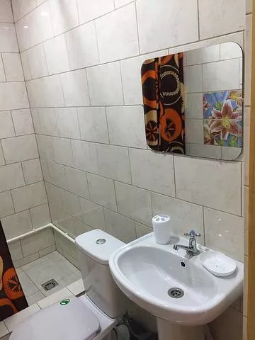 4-х местный номер (№ 8). Частный сектор СЕМЕЙНЫЙ ДВОРИК. Джубга