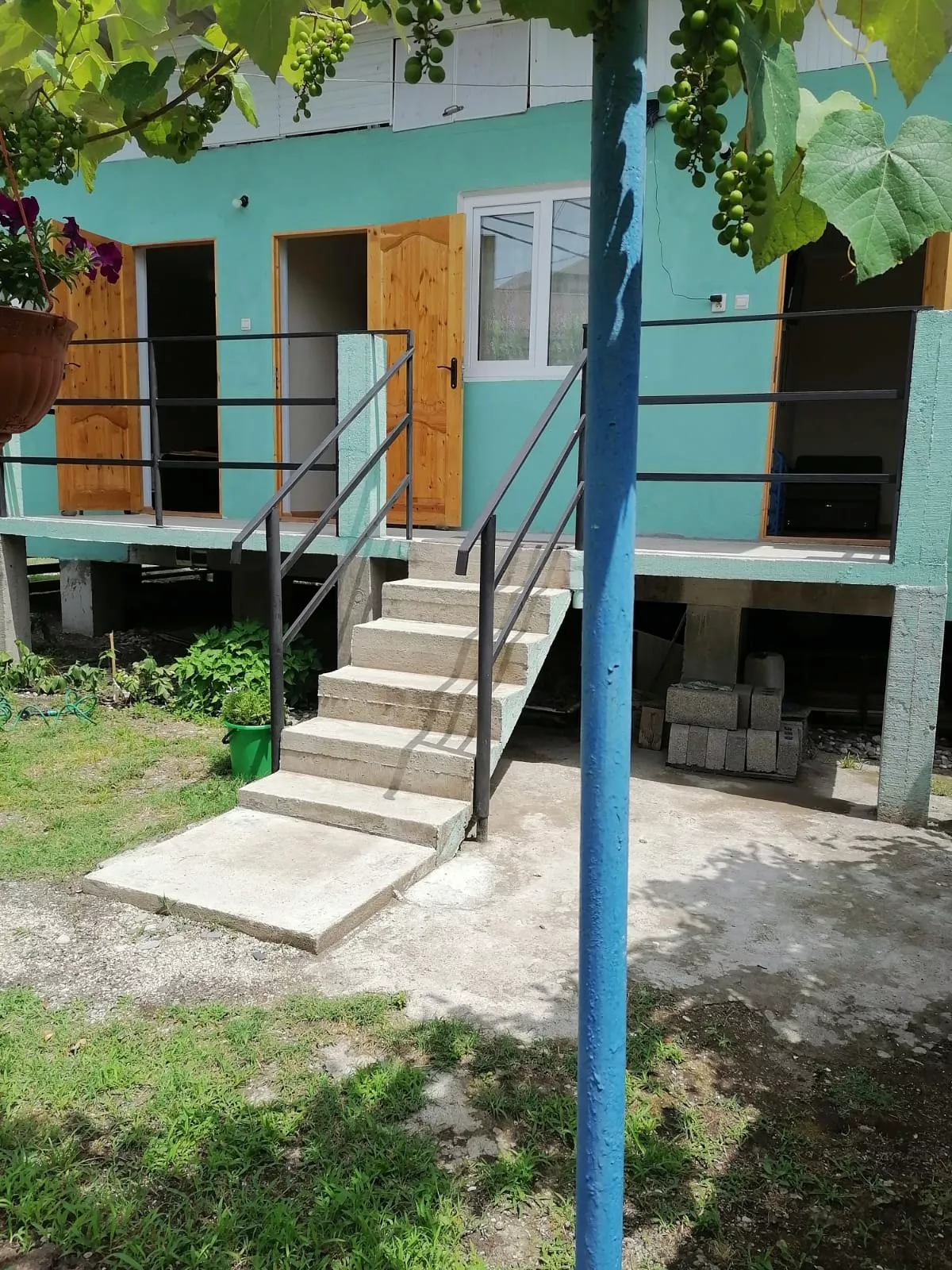 . Частный сектор "Гортензия". Пицунда