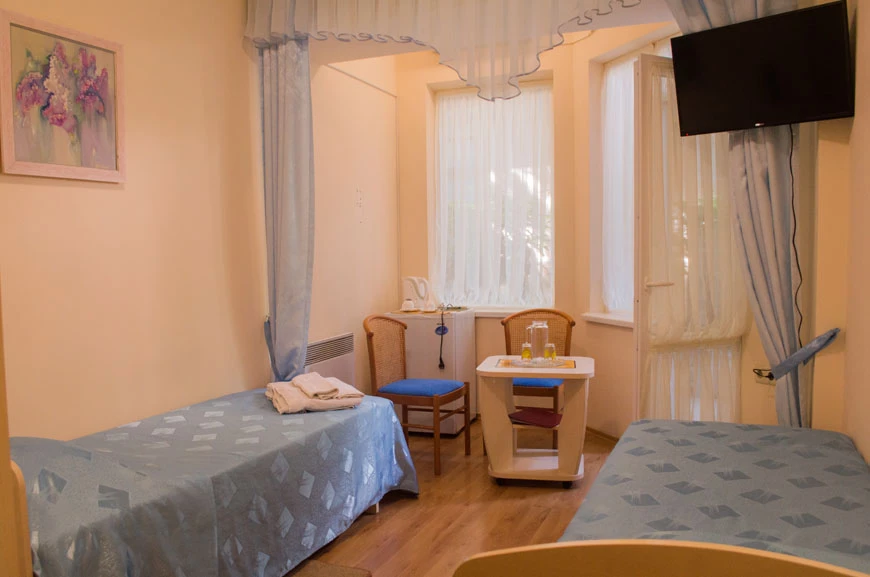 2-местный номер. Гостиница "РоЯлта". Алупка